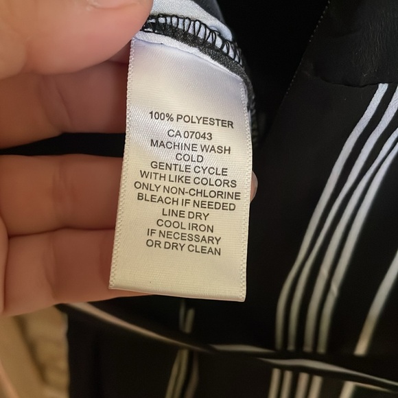 Beautiful striped wide leg capri jumpsuit - Picture 6 of 6